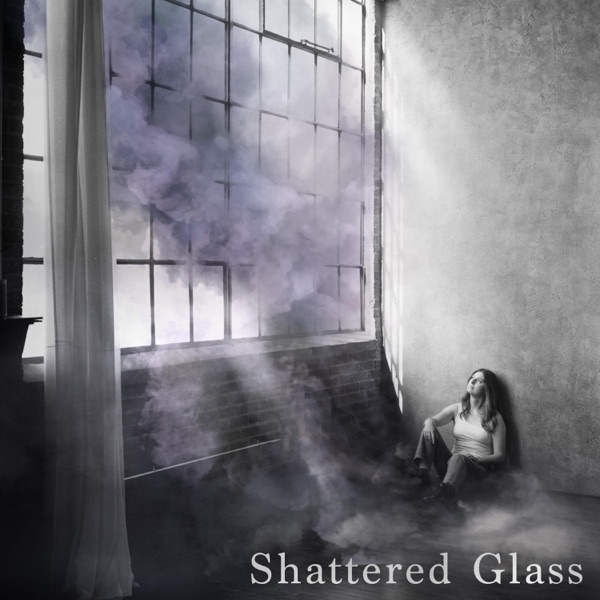 “Colourful, moody, melancholy” | Interview with Micki-Lee&nbsp;Smith